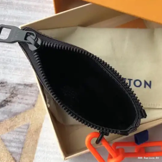 Aaa replica bags VUITTON POUCH LOUIS KEY 0526